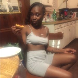 Meet your Posher, Mya